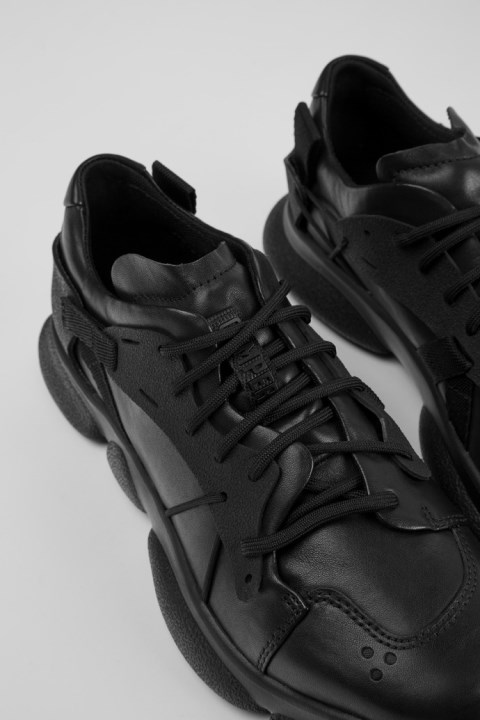 Kadın Karavan Yeni Gelenler Için Karst Siyah Deri Ve Tekstil Spor Ayakkabı