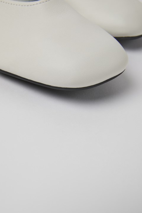 Karavan Tasarımı Casi Myra Beyaz Deri Kadın Balerinler