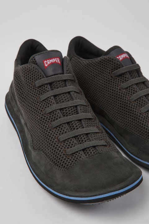 Erkek Karavan Için Beetle Gri Tekstil Ve Nubuk Ayakkabı Tasarımı