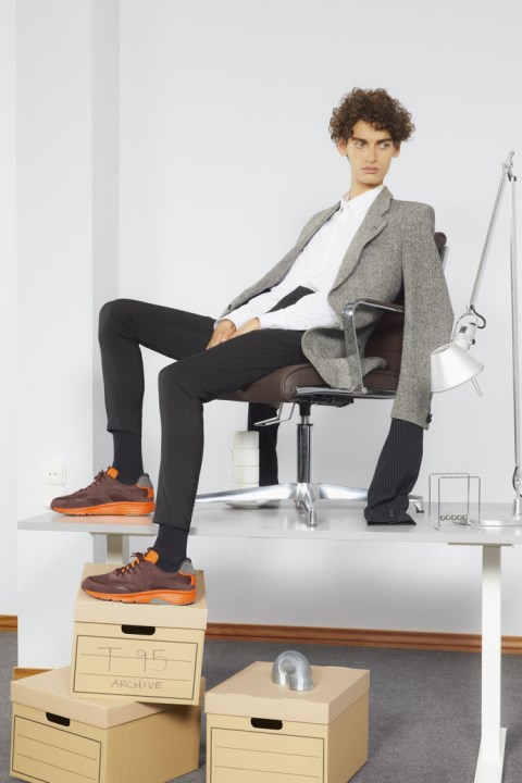 Erkek Karavan Için Tasarım Drift Bordo Ve Turuncu Tekstil Spor Ayakkabı