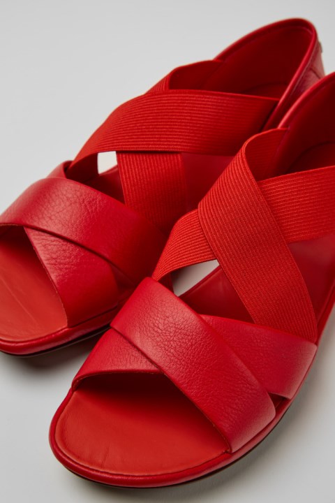 Kadın Karavan Için Kırmızı Deri Sandalet Tasarla